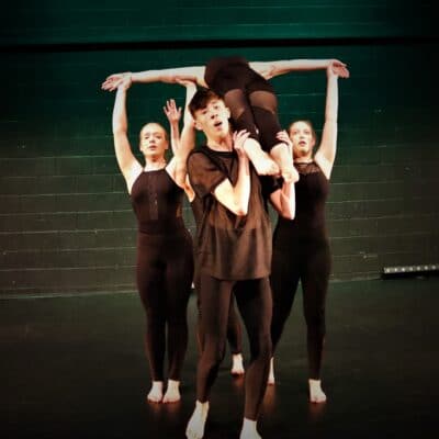 Cross lift dance by performing arts students at Stratford-upon-avon College