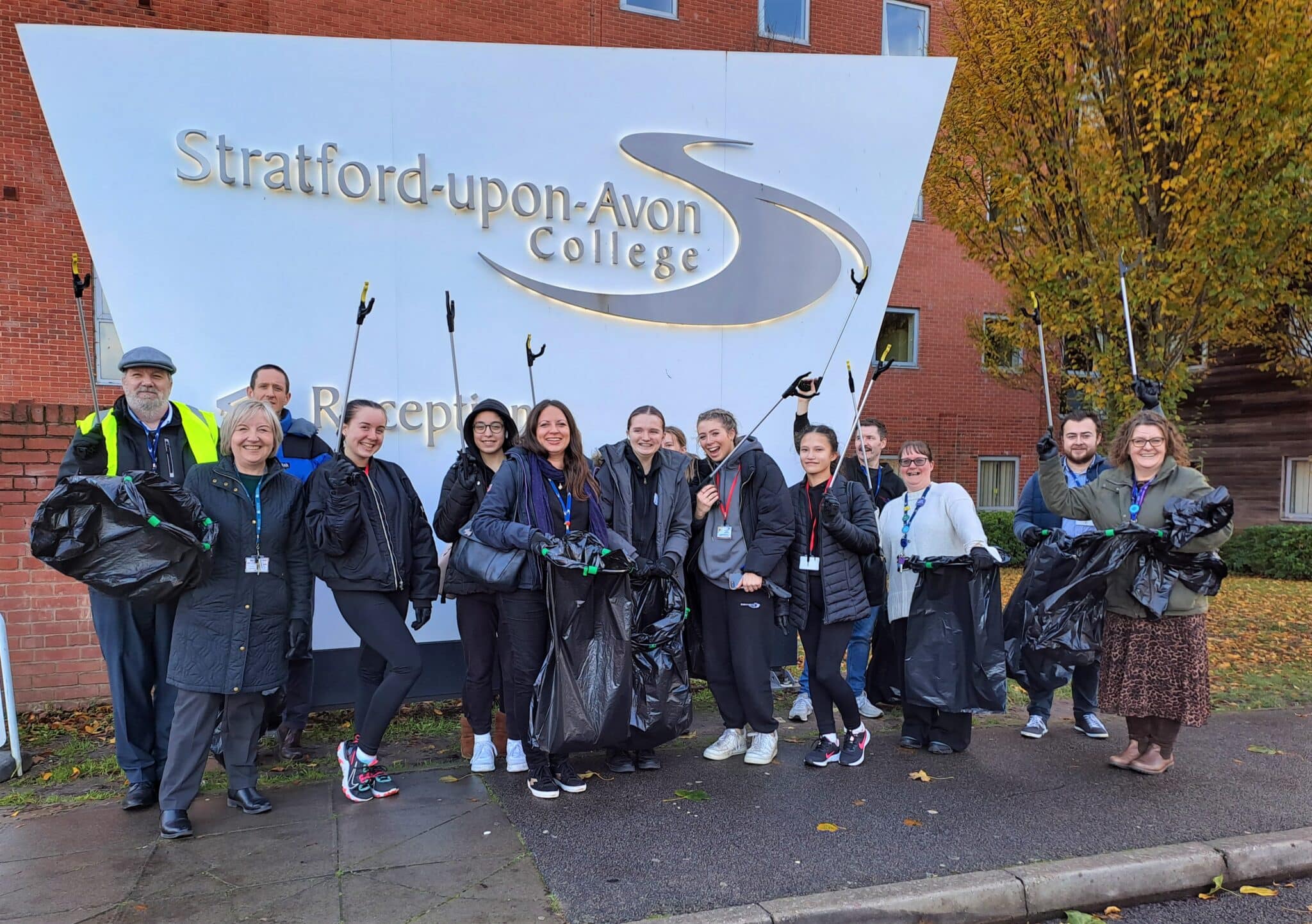 Litter pick team