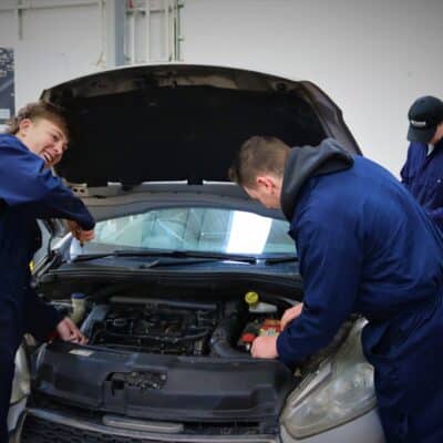 Motor vehicle students