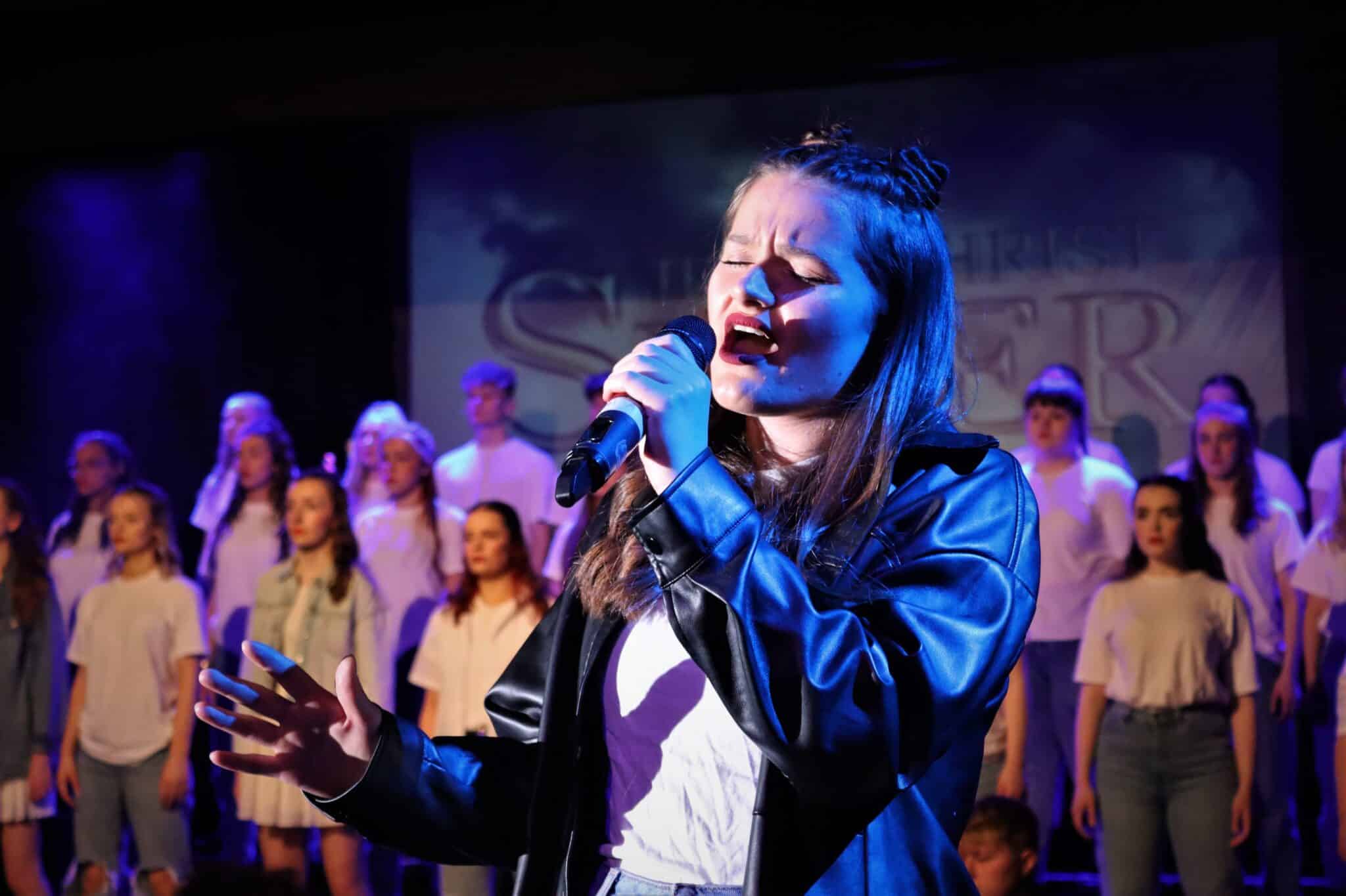 Student singing Heaven On Their Minds