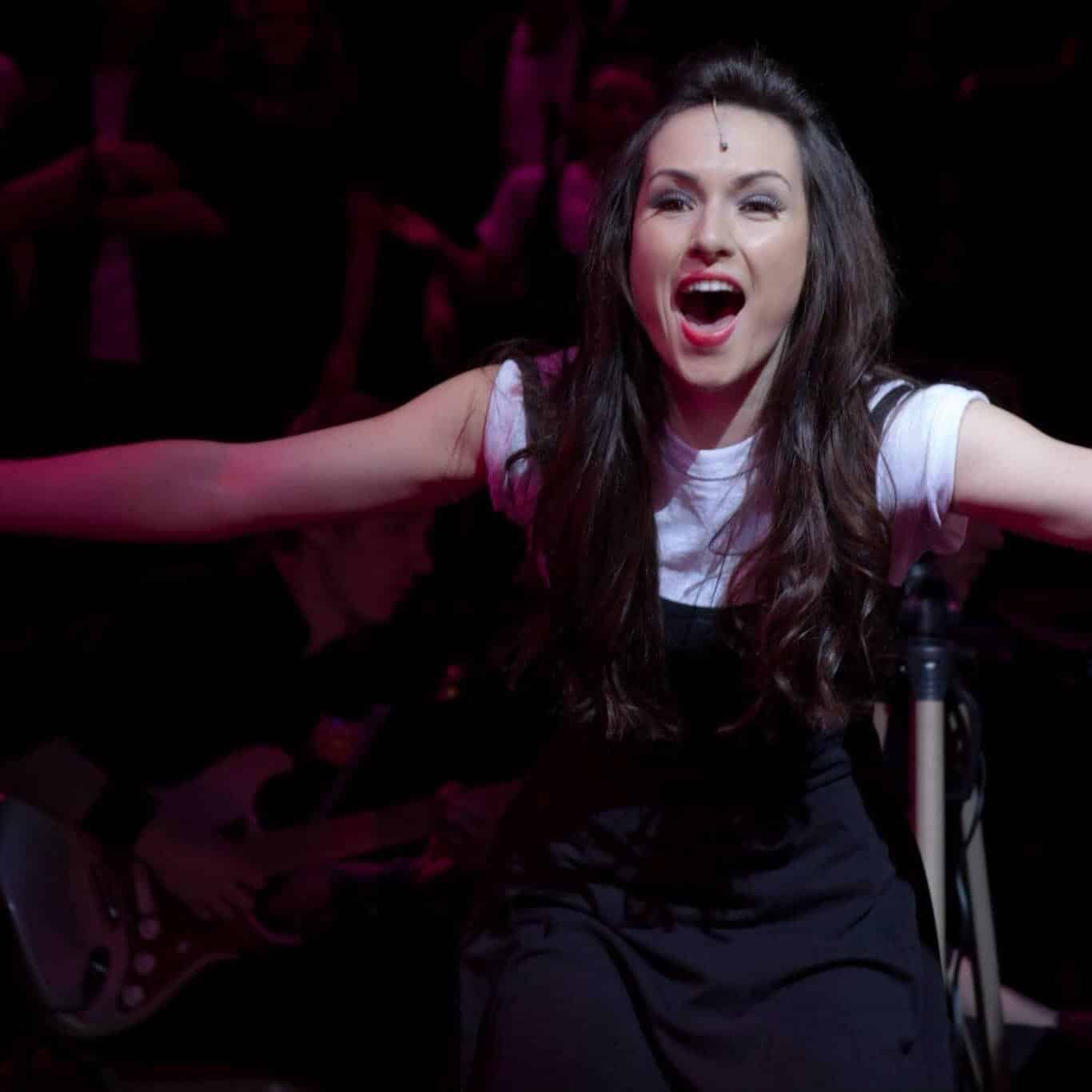 Alice in Musicals Rock singing