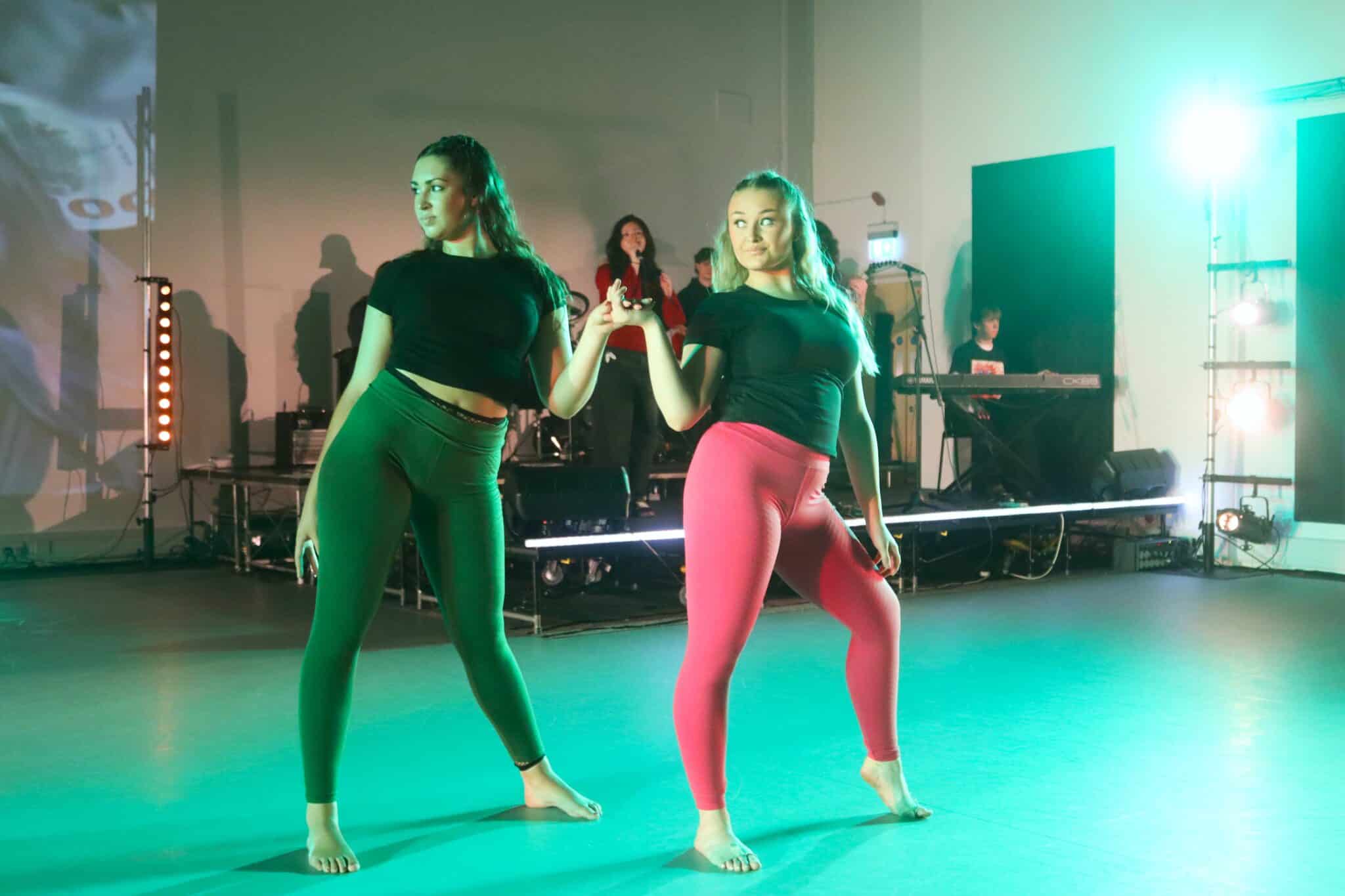 Examples of performances at rocking show